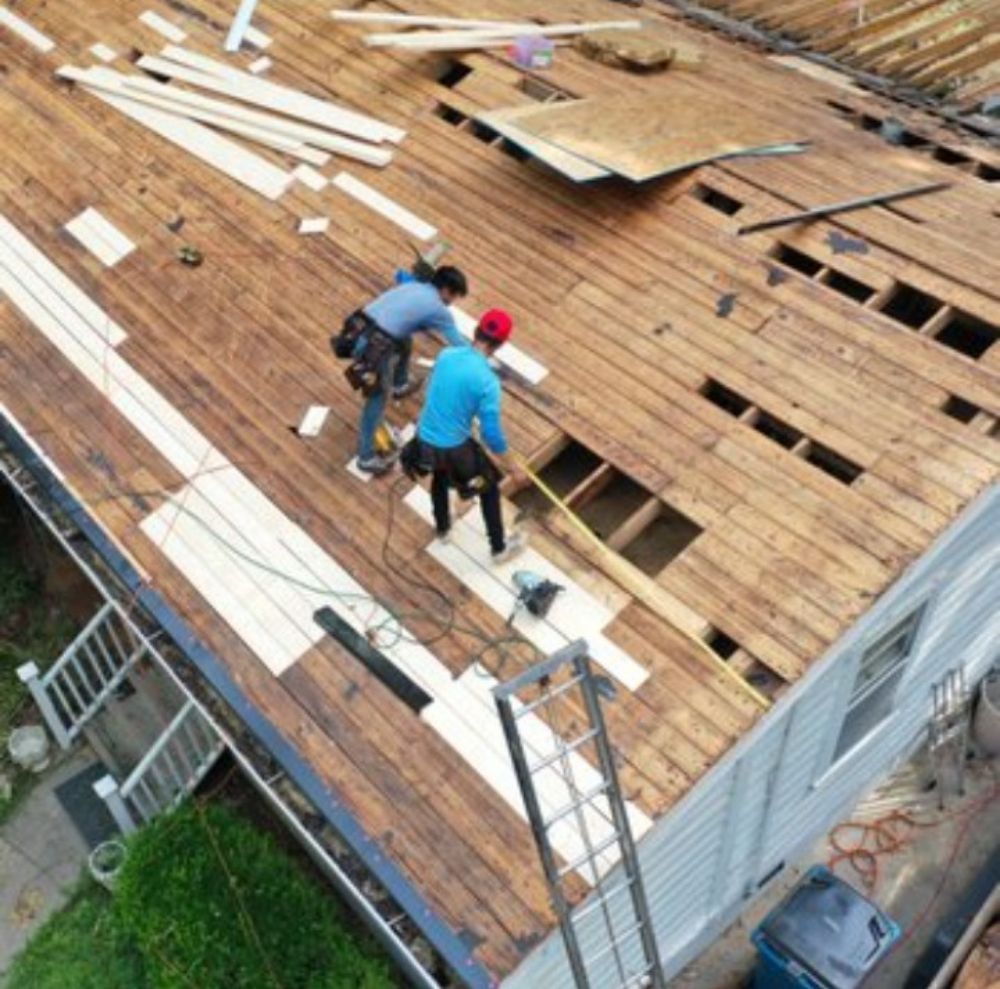 Slide of Georgia Roofing Pros