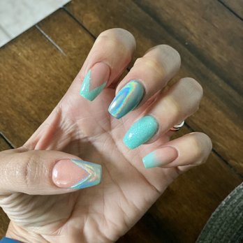 Che Nails & Lash Studio - Nails - Nail Salons Near Me - Spring, Texas