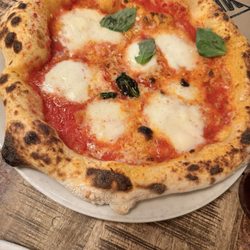 Zoom Pizza - Margarita Pizza