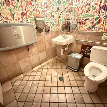 Tacubaya - Clean bathroom - Mexican Near Me - Berkeley, California