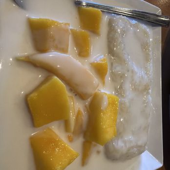 Basil Leaf Vietnamese Restaurant - Sticky rice and freshly sliced mango - incredible. - Vietnamese Near Me - Albuquerque, New Mexico Basil Leaf Vietnamese Restaurant - Sticky rice and freshly sliced mango - incredible. - Vietnamese Near Me - Albuquerque, New Mexico