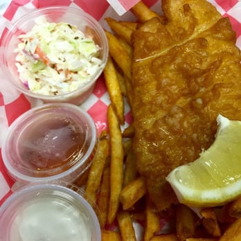 Backpackers Box - Beer battered fish and chips - delicious - Food Trucks Near Me