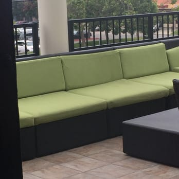 Fairfield by Marriott Inn & Suites Santa Cruz - Capitola - Outdoor seating - Hotels Near Me - Capitola, California Fairfield by Marriott Inn & Suites Santa Cruz - Capitola - Outdoor seating - Hotels Near Me - Capitola, California