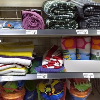 7-Eleven - Beach towels and cups. - Convenience Stores Near Me - Melbourne, Florida