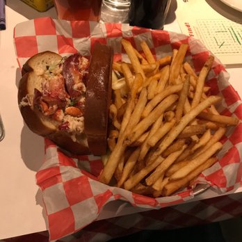 Smack Shack - Lobster roll on restaurant week - Seafood Near Me - Minneapolis, Minnesota