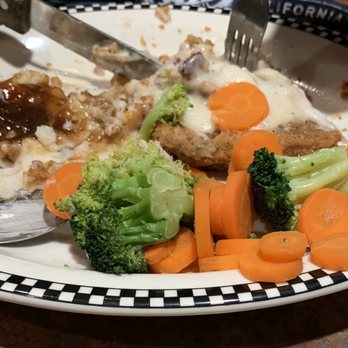 Black Bear Diner - Chicken Fried Steak (750 cals.) - Diners Near Me - Colma, California Black Bear Diner - Chicken Fried Steak (750 cals.) - Diners Near Me - Colma, California