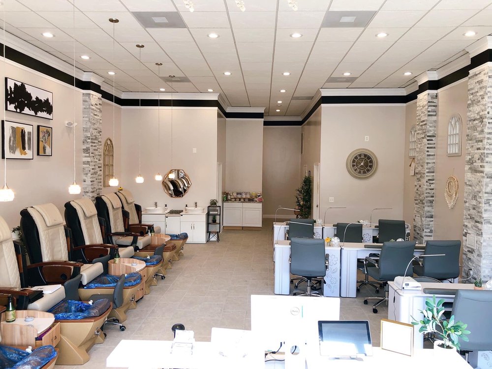 LUXE NAIL LOUNGE 15 Photos & 22 Reviews 2046 York Rd, Timonium