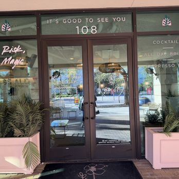 Box St. All Day - Ambiance--It felt like "It's good to see you" inside! - Breakfast & Brunch Near Me - San Antonio, Texas