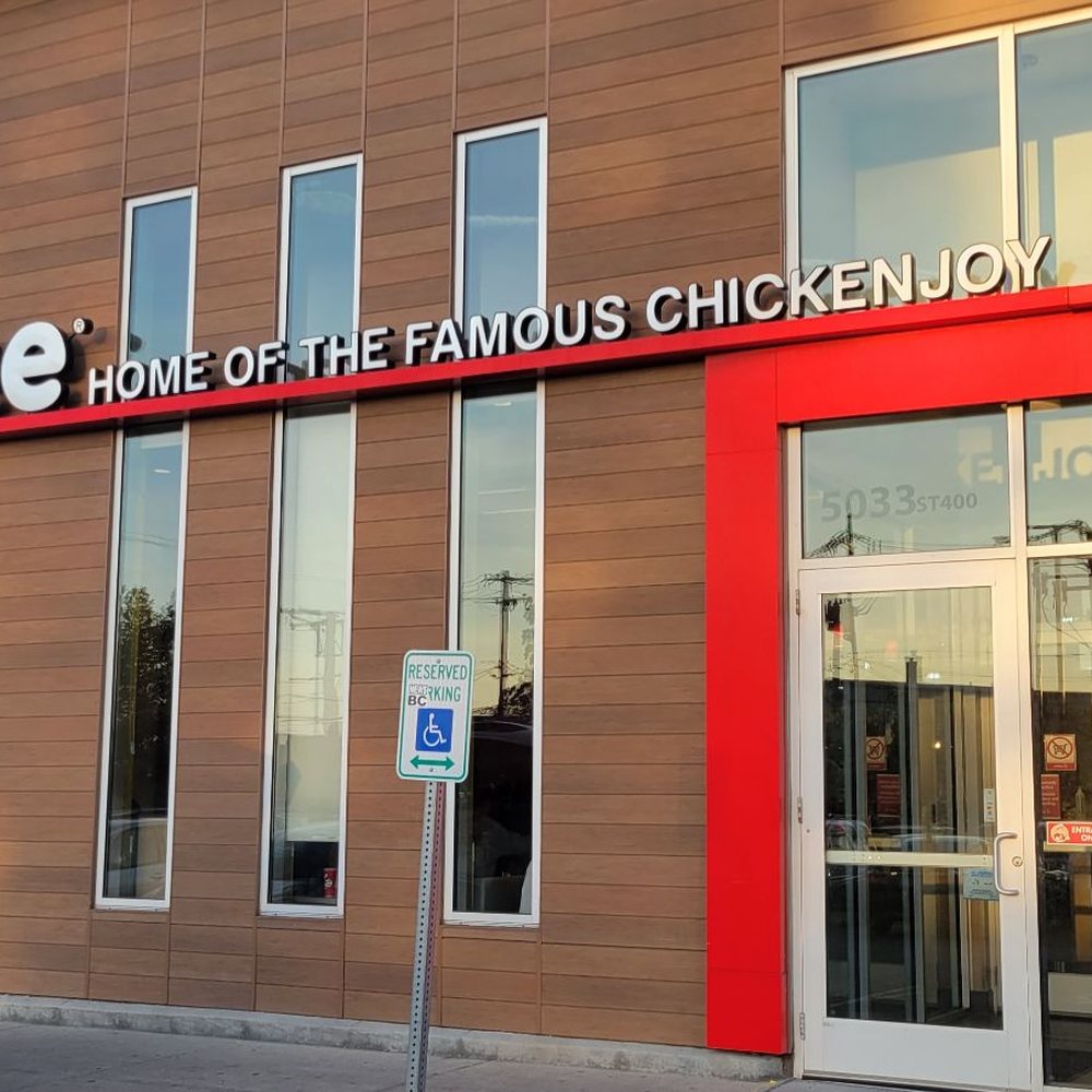Jollibee - Fast Food Near Me - Chicago, Illinois Jollibee - Fast Food Near Me - Chicago, Illinois