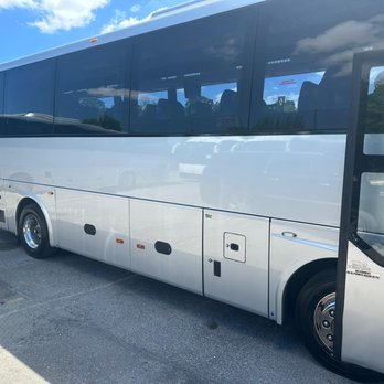 E Class Luxury - Airport Shuttles Near Me - Doral, Florida