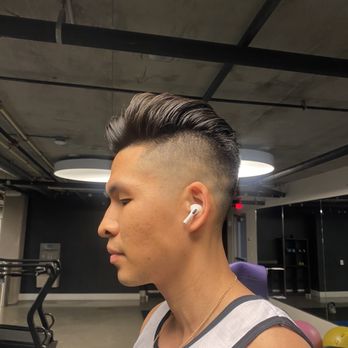 Alpha Barbershop - Barbers Near Me - Los Angeles, California