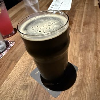 Yard House - New American Near Me - Honolulu, Hawaii
