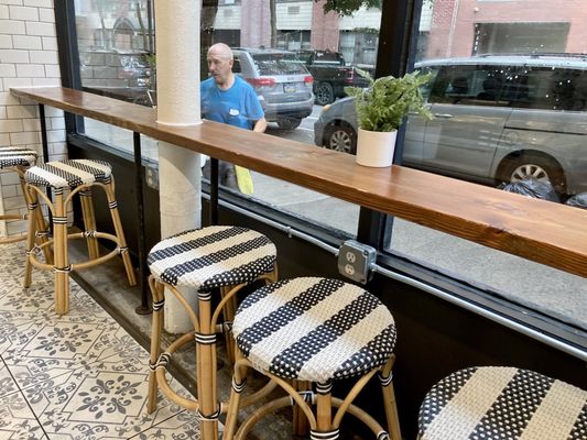 Michaeli Bakery by null
