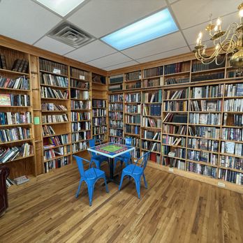 Books On Broad and Coffee - Coffee & Tea Near Me - Camden, South Carolina Books On Broad and Coffee - Coffee & Tea Near Me - Camden, South Carolina