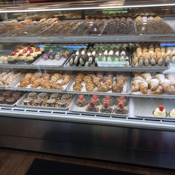 Carlo's Bakery - Lots of options - Bakeries Near Me - San Antonio, Texas