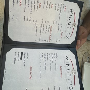Wingtips Lounge - Airport Lounges Near Me - St. Louis, Missouri
