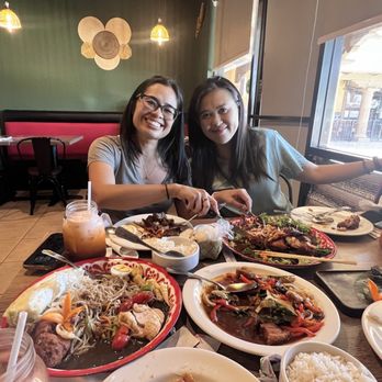Thai Food Corner - Enjoying our delicious food - Thai Near Me - Mesa, Arizona Thai Food Corner - Enjoying our delicious food - Thai Near Me - Mesa, Arizona