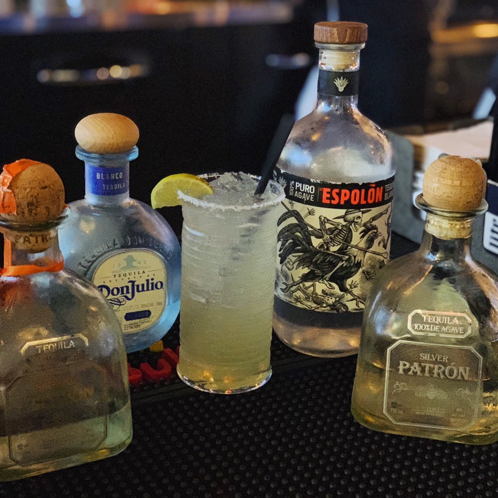 PUB BAR & GRILL 14 Photos & 14 Reviews 4947 Holdrege St, Lincoln