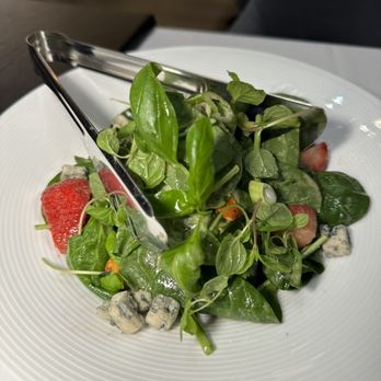 Crossroads Kitchen - Carrie Underwood Reflection Spring Salad - Vegan Near Me - Las Vegas, Nevada