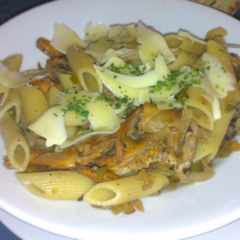 Restaurant Casa del Friuli - Penne rigati con salsa de conejo al champagne. - Italian Near Me - Córdoba, X Restaurant Casa del Friuli - Penne rigati con salsa de conejo al champagne. - Italian Near Me - Córdoba, X