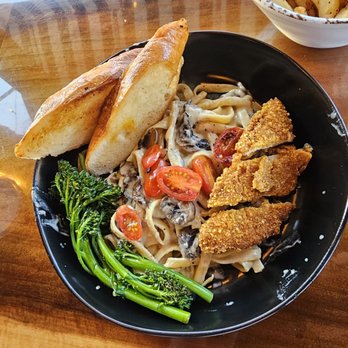 The Mustard Seed - Alfredo Pasta with Blackened Chicken - Vegan Near Me - Cerritos, California The Mustard Seed - Alfredo Pasta with Blackened Chicken - Vegan Near Me - Cerritos, California