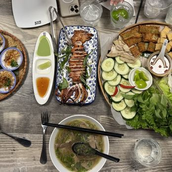 Pho Bar Vietnamese Kitchen - Com Suon Dac Biet, Pho Tai, Banh Beo, MUC NUONG SA TE, and Bun Dau Mam Tom - Vietnamese Near Me - Davie, Florida Pho Bar Vietnamese Kitchen - Com Suon Dac Biet, Pho Tai, Banh Beo, MUC NUONG SA TE, and Bun Dau Mam Tom - Vietnamese Near Me - Davie, Florida