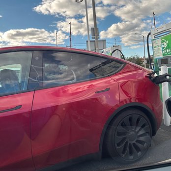 Tesla Supercharger - Another one - EV Charging Stations Near Me - Pasadena, California