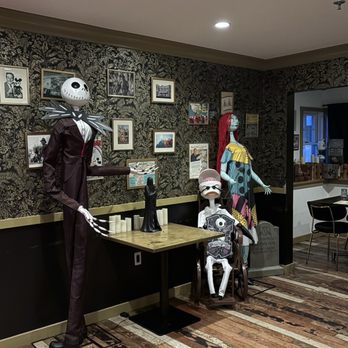 Broken Spirits-Anaheim - Upstairs dining area - Cocktail Bars Near Me - Anaheim, California