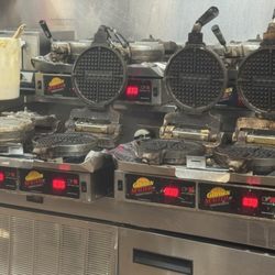 Waffle House - Waffle irons