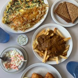 Benny's Family Dining - Spinach Omelette, chili fries, coleslaw, fish
