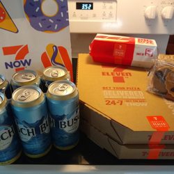 Lazy Saturday, so a great day to try out the 7-Now 7-Eleven delivery app.