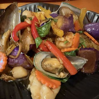 Thai Twist Noodle House - Pad Cha Talay - Thai Near Me - Raleigh, North Carolina