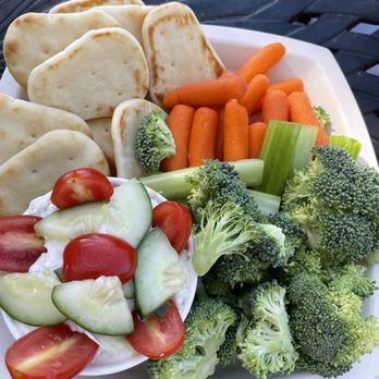Mount Pleasant Estates - Greek Feta Dip with Veggies - Wineries Near Me - Augusta, Missouri Mount Pleasant Estates - Greek Feta Dip with Veggies - Wineries Near Me - Augusta, Missouri