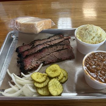 Alzer's BBQ - Brisket plater - Barbeque Near Me - Cedar Park, Texas Alzer's BBQ - Brisket plater - Barbeque Near Me - Cedar Park, Texas