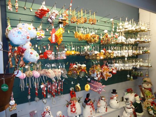 The Christmas Loft - 89 Photos &amp; 14 Reviews - Christmas Trees - 2028
