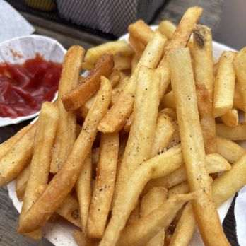 The Apple Pan - Fries (with salt and pepper added) - Burgers Near Me - Los Angeles, California The Apple Pan - Fries (with salt and pepper added) - Burgers Near Me - Los Angeles, California
