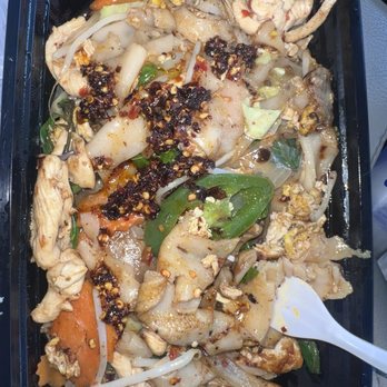 Charm Thai Kitchen - KEE MAO - Thai Near Me - Rohnert Park, California