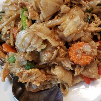 Thaicoon - Pad kee mao with chicken - Thai Near Me - Katy, Texas