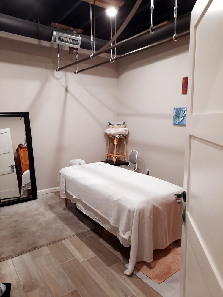 MASSAGE BY MEKENNA Updated September 2024 12 Photos 1920 N