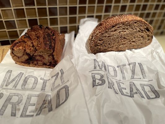 Motzi Bread by null
