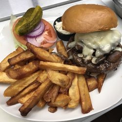 Good Times Pub - Swiss mushroom burger