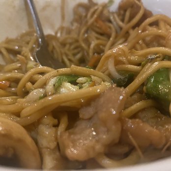 Chinatown North - Lo Mein with chicken, beef and shrimp - Chinese Near Me - Austin, Texas