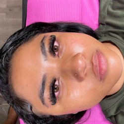 Eyemazing Beauty Bar