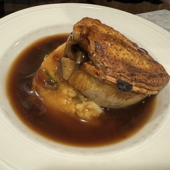 Mother Mash - Steak and ale pie with the champ mash - British Near Me - London, XGL Mother Mash - Steak and ale pie with the champ mash - British Near Me - London, XGL