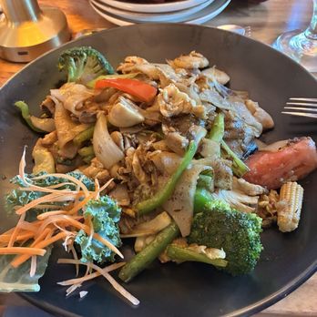 Thai Season Restaurant - Thai Near Me - Carmel, Indiana Thai Season Restaurant - Thai Near Me - Carmel, Indiana
