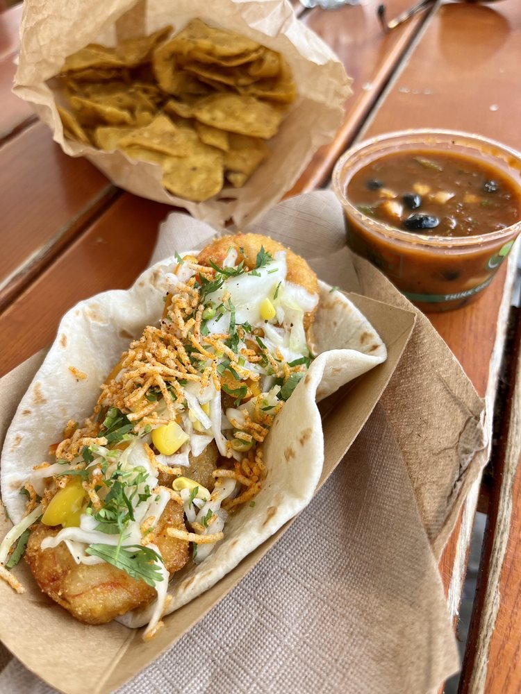 Happy's Taco Shop Logo
