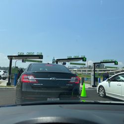 Clean Express Auto Wash - Steelyard - It's busy but the line went fast.