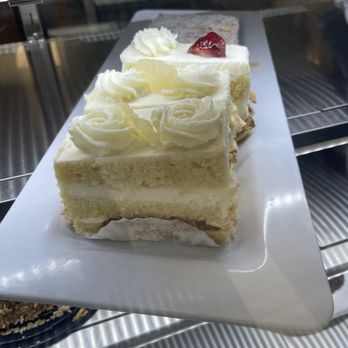 Los Andes Bakery - Bakeries Near Me - North Bergen, New Jersey Los Andes Bakery - Bakeries Near Me - North Bergen, New Jersey