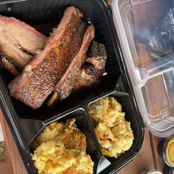 Truth BBQ - Barbeque Near Me - Brenham, Texas