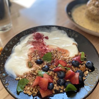 Brunch & - Breakfast & Brunch Near Me - Estes Park, Colorado
